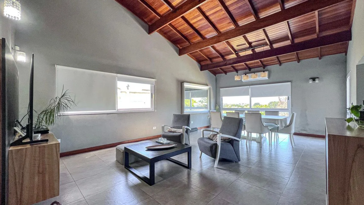 VENTA CASA 6 AMB S. DE LOS PADRES PILETA FINANCIA foto 5