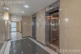 Edificio Comercial en Microcentro foto 3
