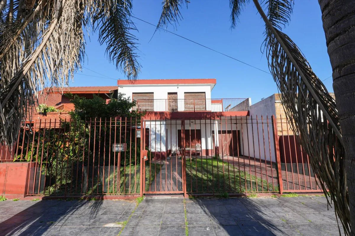 VENTA - CASA CON JARDIN - APTO CREDITO - PADUA foto 4