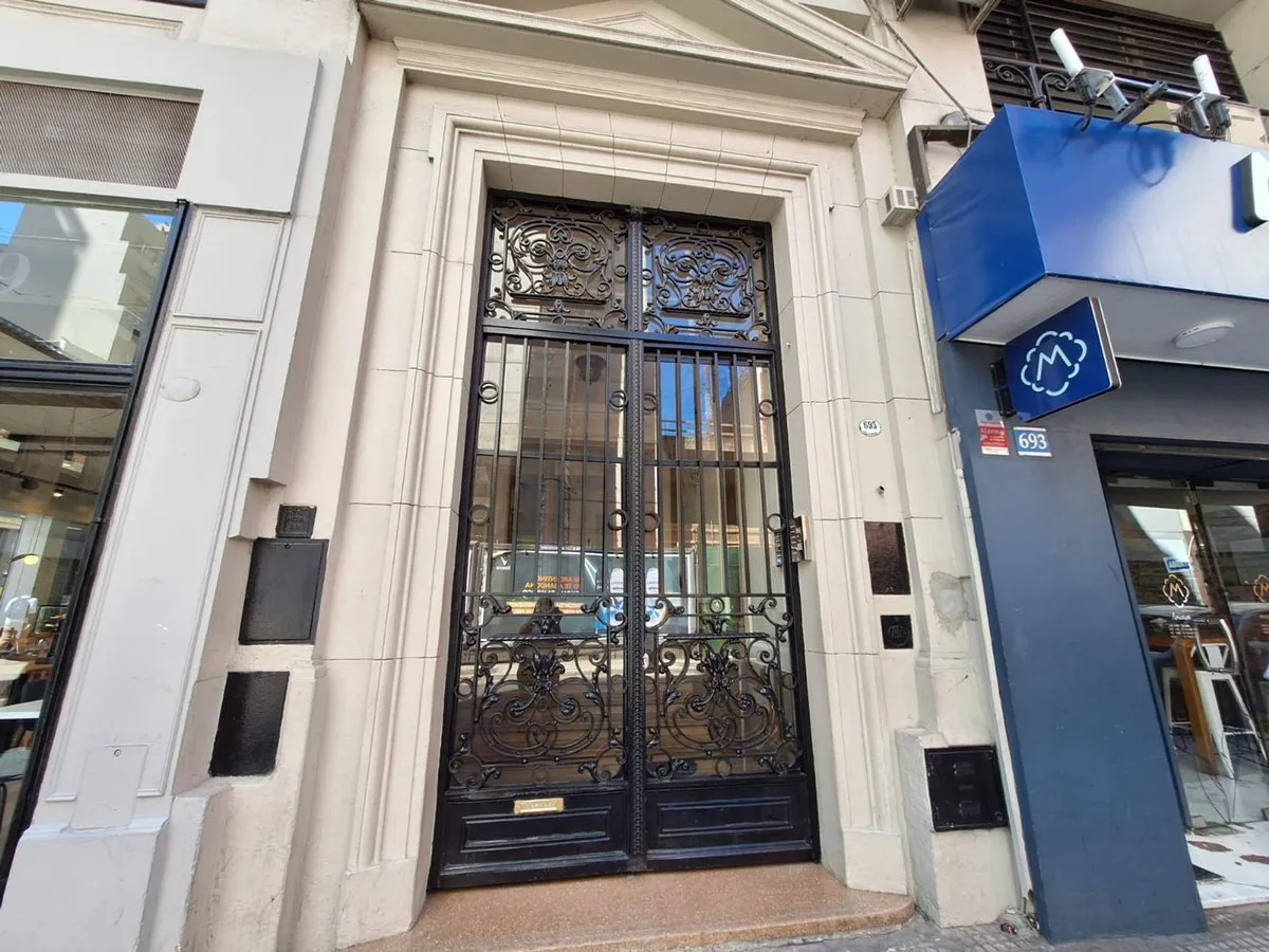 ALQUILER OFICINA AMUEBLADA 113 M2 EN MICROCENTRO foto 5