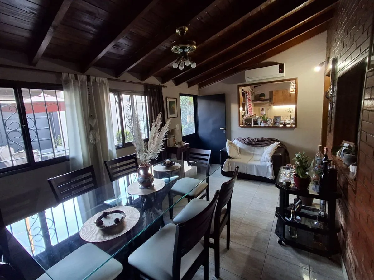VENTA CASA VILLA LUGANO 3 DORMITORIOS IMPECABLE foto 2