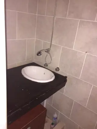 ALQUILER COMERCIAL EXCELENTE ZONA DE FUNES RUTA 9 Y ALBERDI foto 3