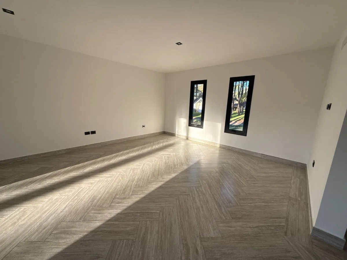 CASA EN VENTA PINAMAR - BARRIO ALAMOS foto 4