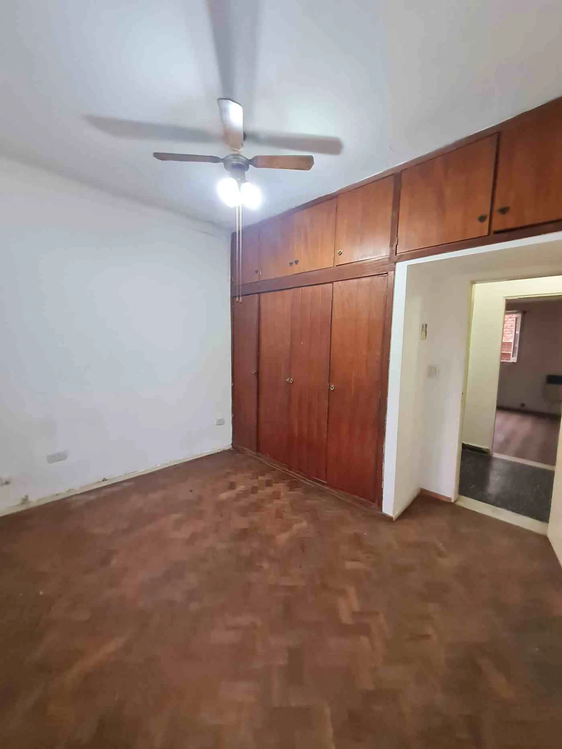 CASA EN VENTA. APTA CREDITO. BARRIO BALZARETTI. 3 foto 3