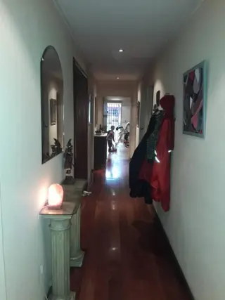 VENTA DE CASA EN DOS PLANTAS C/GARAGE PARA DOS AUTOS FONDO PARQUIZADO MAS DEPENDENCIA. LOTE PROPIO DE 8.66X47 M2 DIGNA DE VER ZONA VILLA LURO foto 1