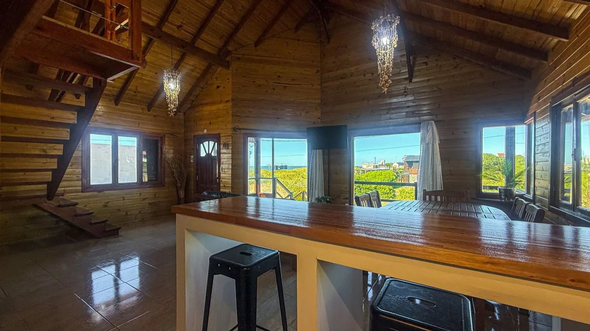 VENTA CASA 3 AMB MAR CHIQUITA A PASOS DEL MAR.