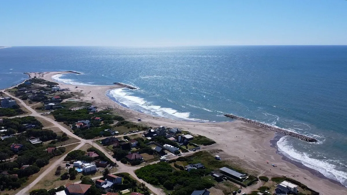 VENTA CASA 3 AMB MAR CHIQUITA A PASOS DEL MAR. foto 2