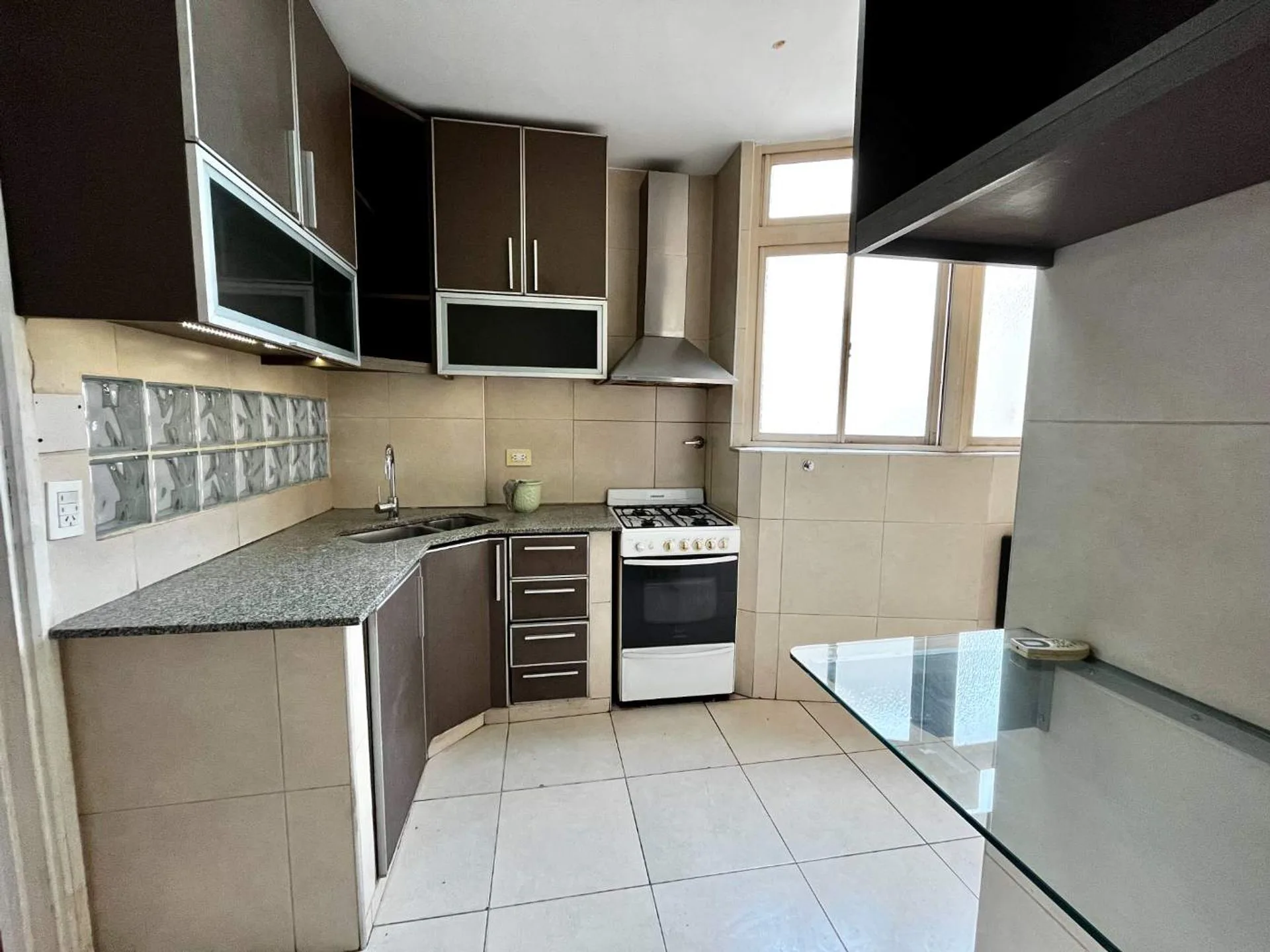 DPTO 3 AMB EN VENTA ALMAGRO CON BALCON ATERRAZADO foto 3