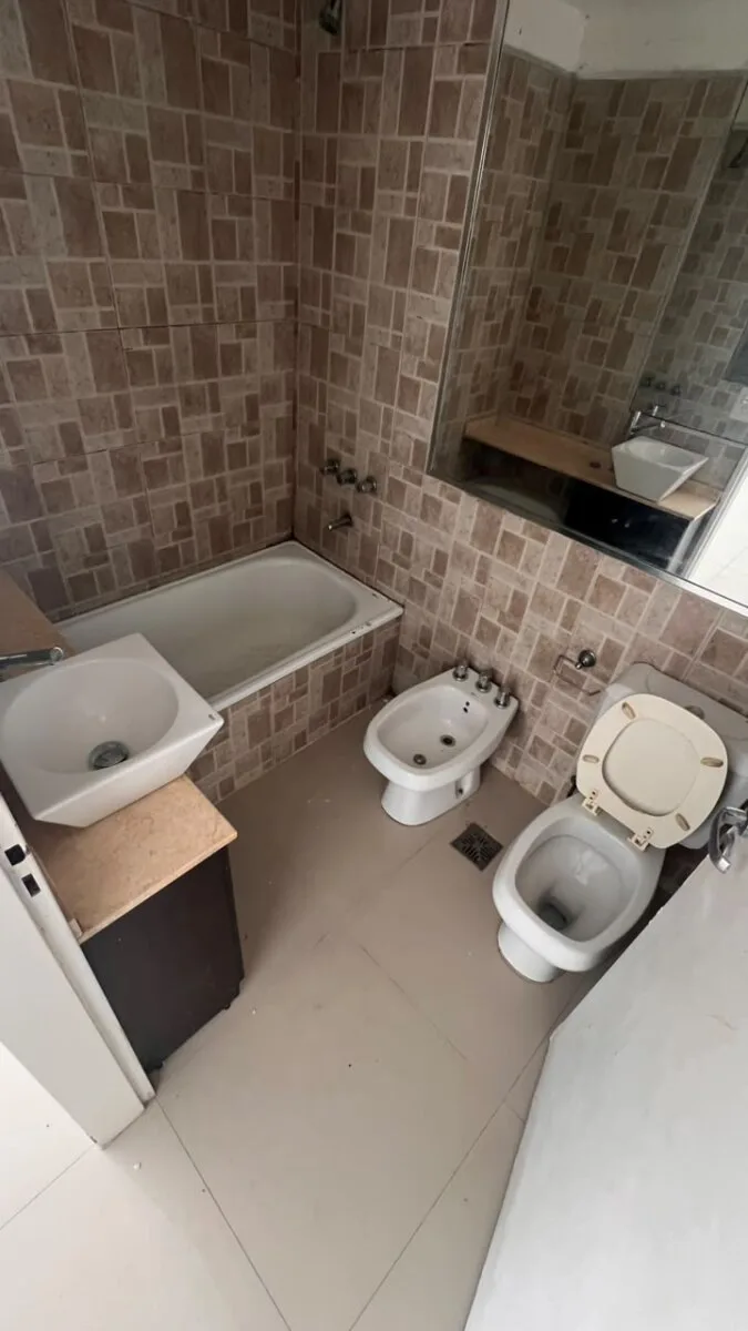Excelente MoNOAMBIENTE CON BALCÓN. Terraza y Laundry! foto 5