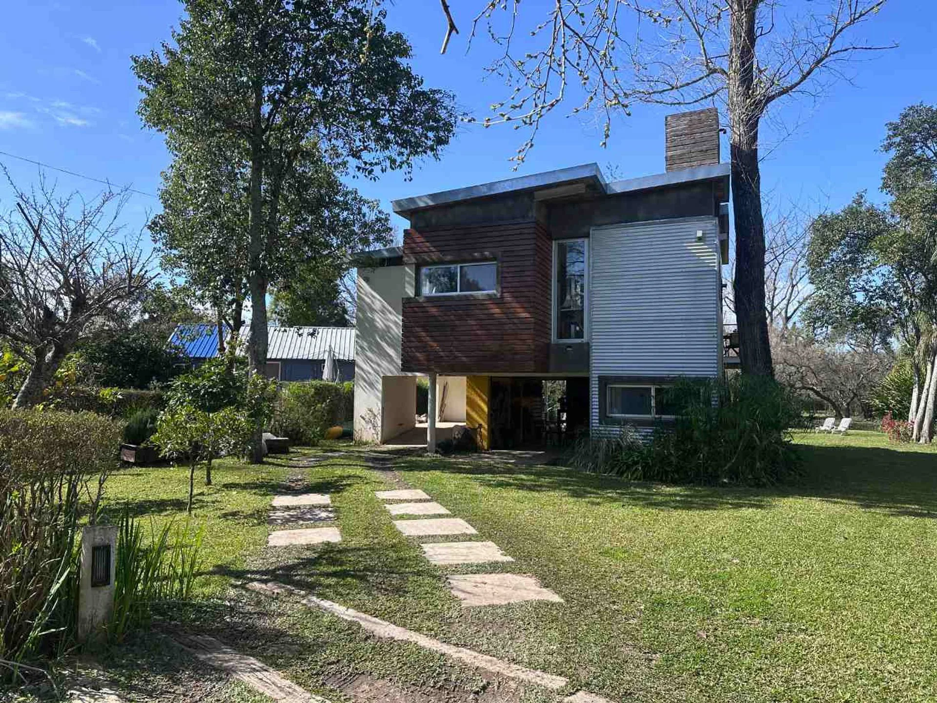 VENTA CASA C/MUELLE- CLUB JARDIN NÁUTICO ESCOBAR foto 2