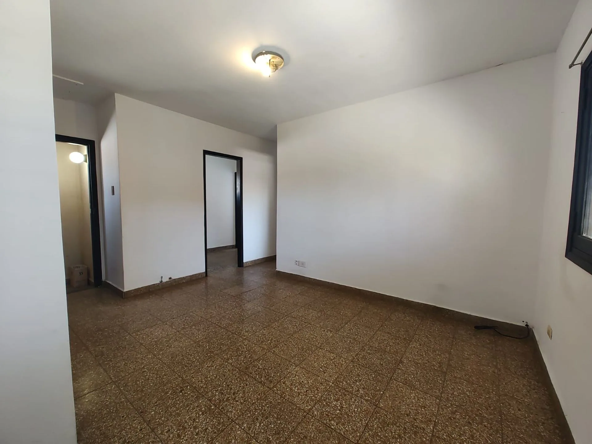 VENTA DEPARTAMENTO DOS AMBIENTES CASEROS foto 4