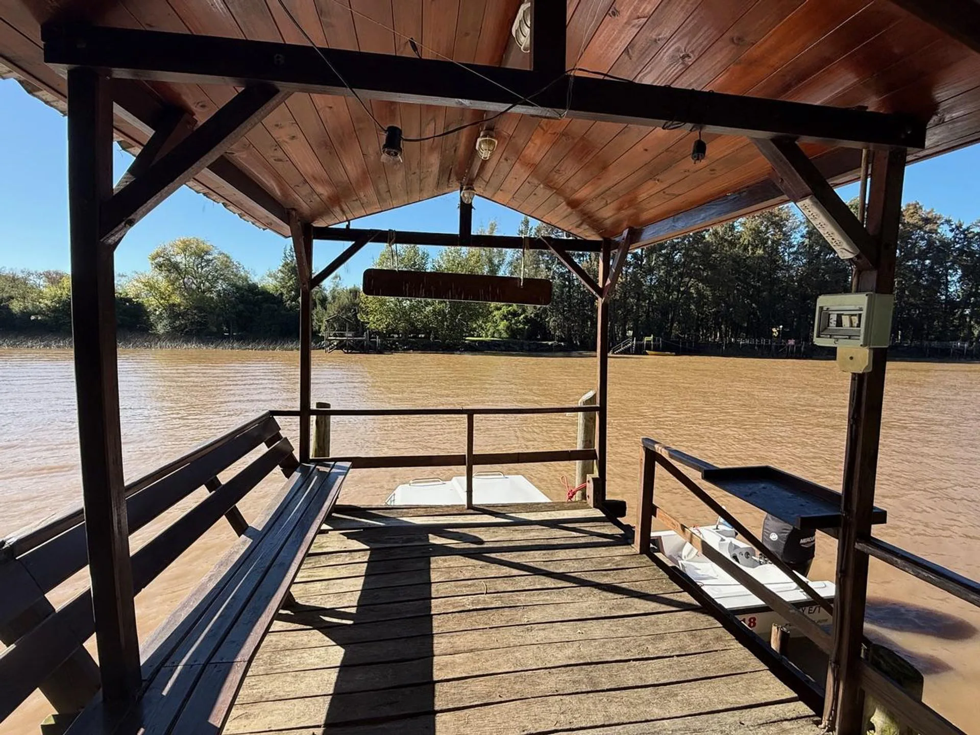 VENTA CASA DELTA TIGRE CANAL ARIAS CON MUELLE foto 4