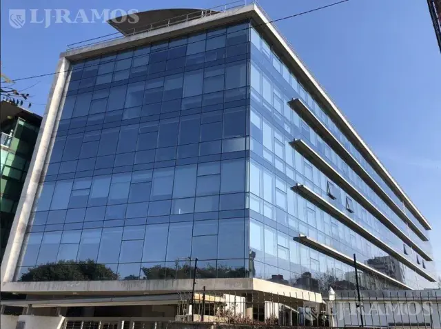 Oficina en alquiler de 909 m2 en Vicente López
