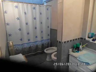 Excelente Casa de 5 Amb, Garage, Parque, Quincho foto 2
