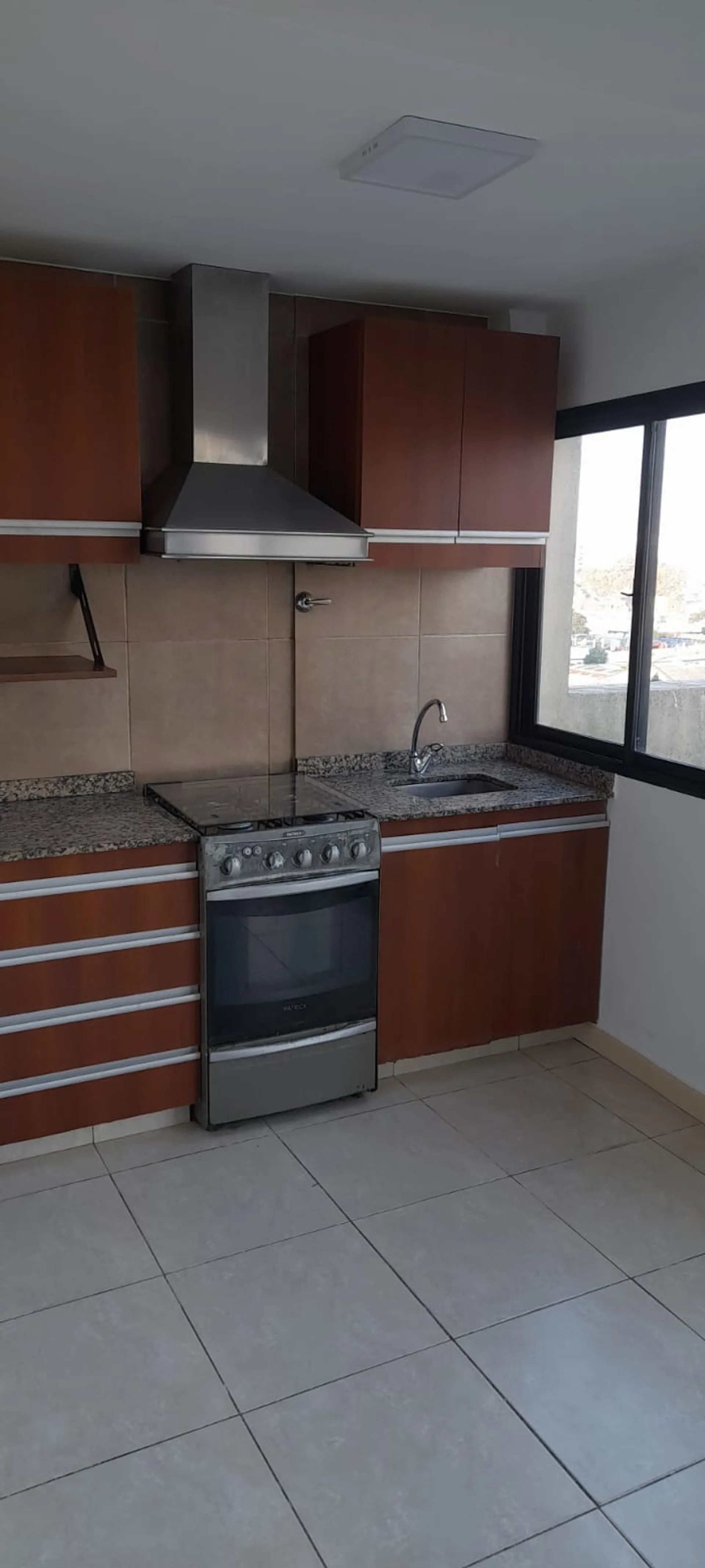 VENTA 2 AMBIENTES CON BALCON TERRAZA EN FLORESTA foto 3