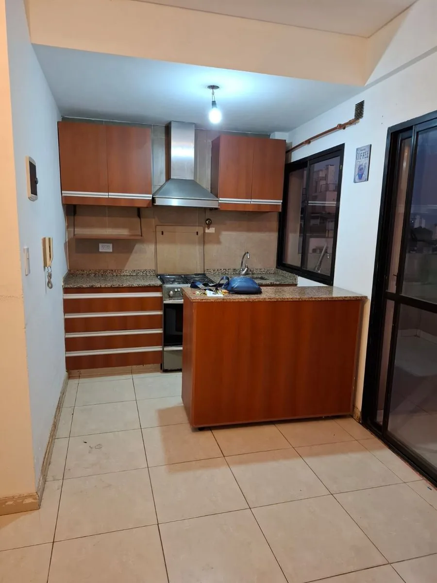 VENTA 2 AMBIENTES CON BALCON TERRAZA EN FLORESTA foto 4