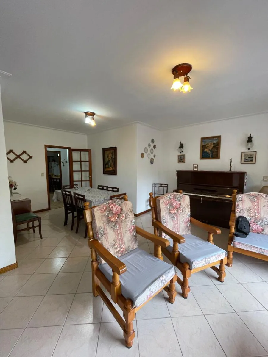3-Bedroom House 10 Blocks from the Ocean in Miramar, Sleeps 6 – photo 3 of 21