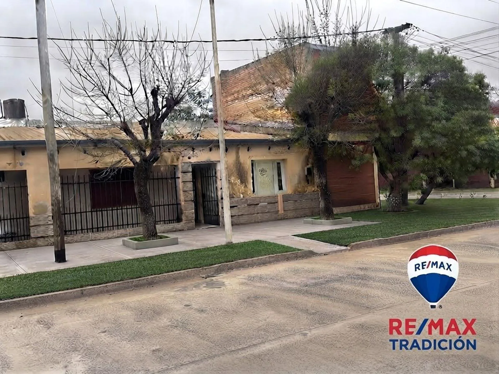 Casa Venta 8 ambientes equina 22 y 13 Sáenz Peña foto 5
