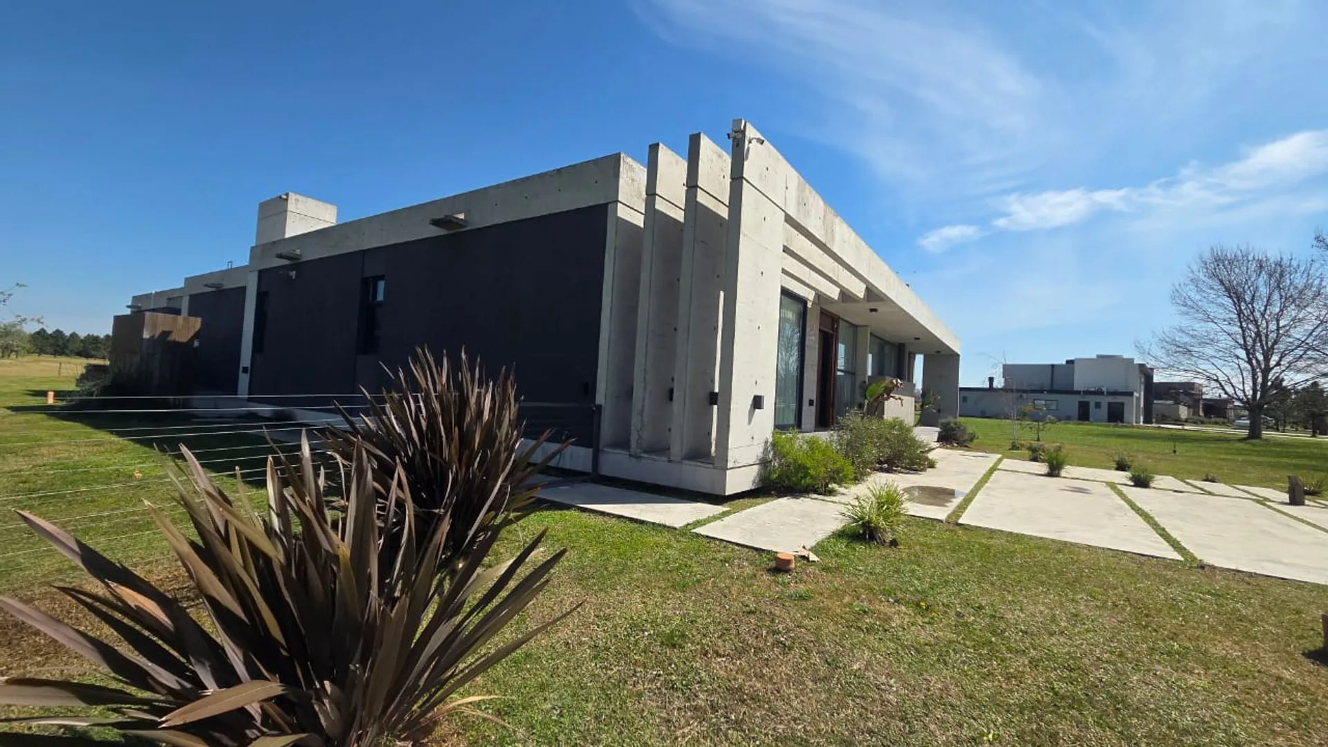 Venta casa APTO CREDITO La Primavera Golf, Luján foto 4
