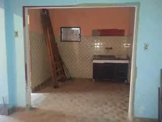 Venta Casa 3 ambientes con garage foto 3