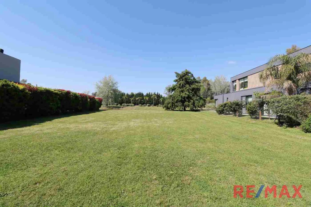 Venta Lote Terralagos, barrio House fondo a lago. foto 2
