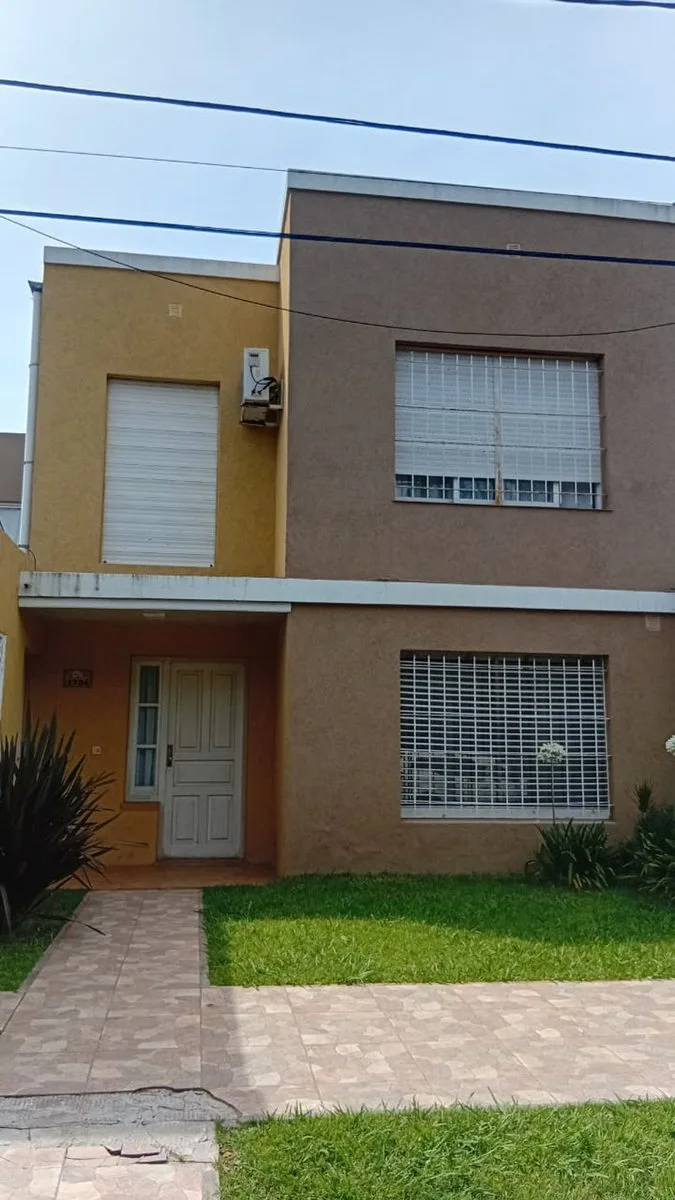 CASA EN VENTA , 4 AMBIENTES I LUJAN I APTO CREDITO foto 5