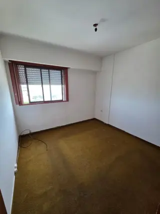Departamento 2 dormitorios al frente foto 5