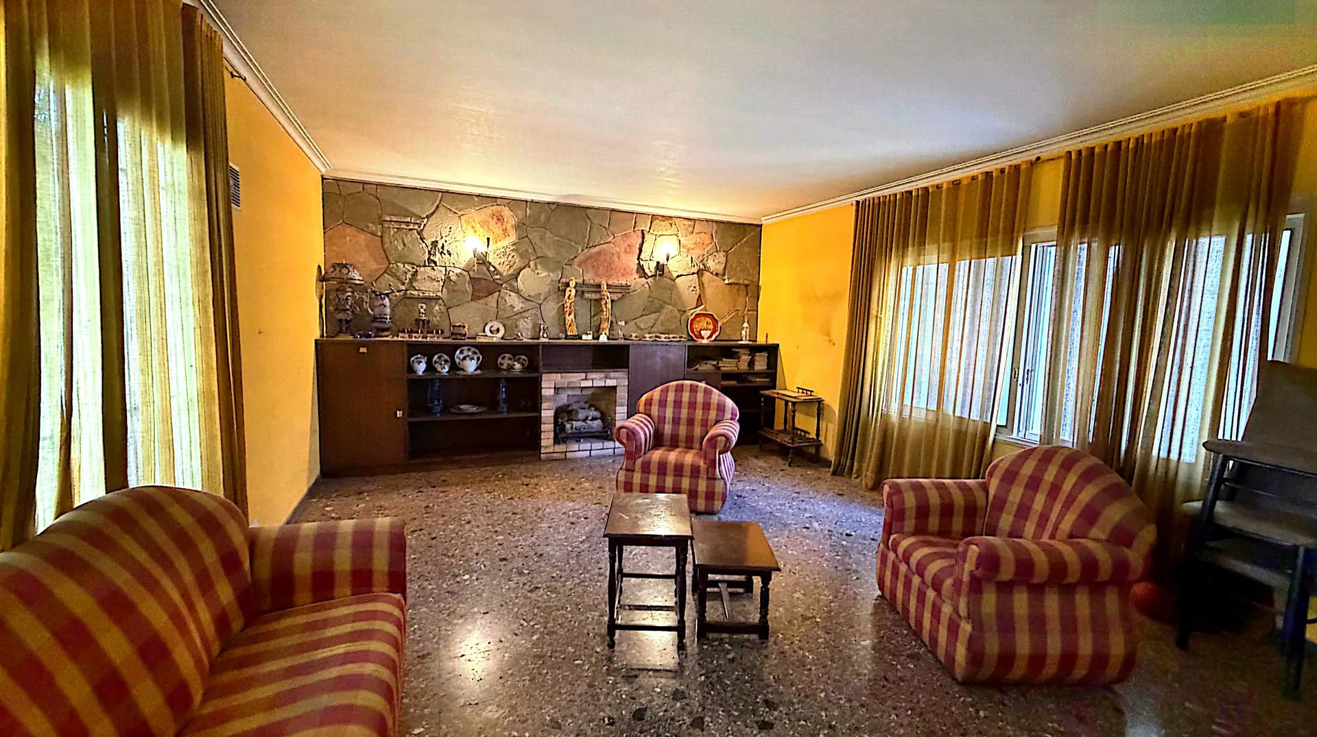 CASA EN VENTA EXCELENTE UBICACION,BARRIO SANTA ANA foto 3
