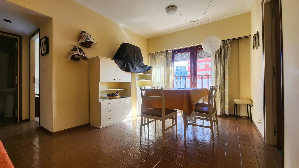 VENTA DEPARTAMENTO 2 AMB. CON DEPENDENCIA MIRAMAR foto 2