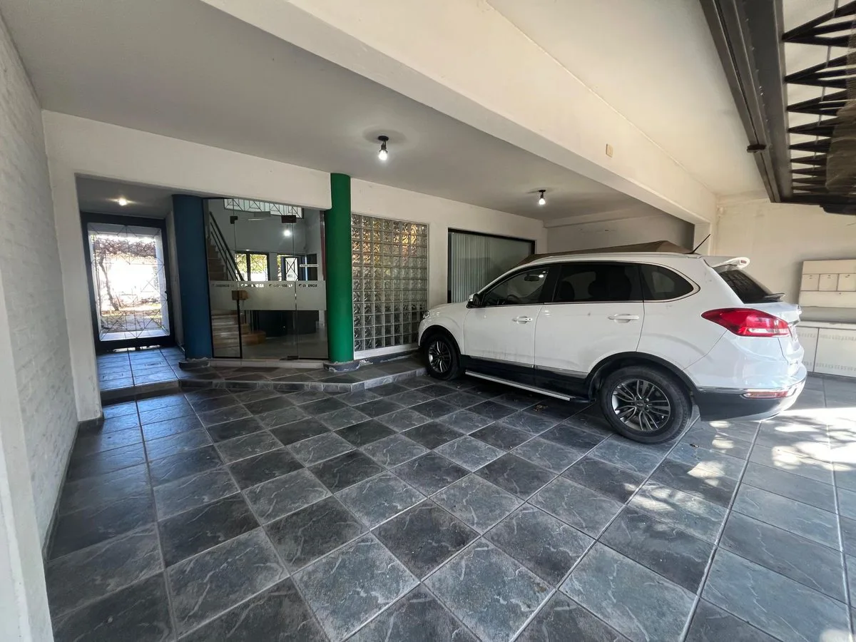 Venta oficinas Gran Mendoza uso profesional foto 5