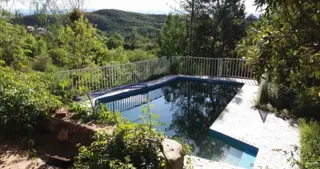 HERMOSA CASA EN VILLA DEL LAGO DE CUATRO DORMITORIOS, TRES BAÑOS ,PILETA , GRAN PARQUE foto 5