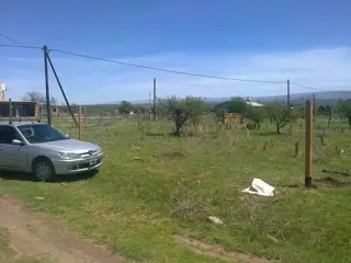 SE VENDE EXCELENTE TERRENO EN POTRERO DE GARAY - 750 METROS foto 2