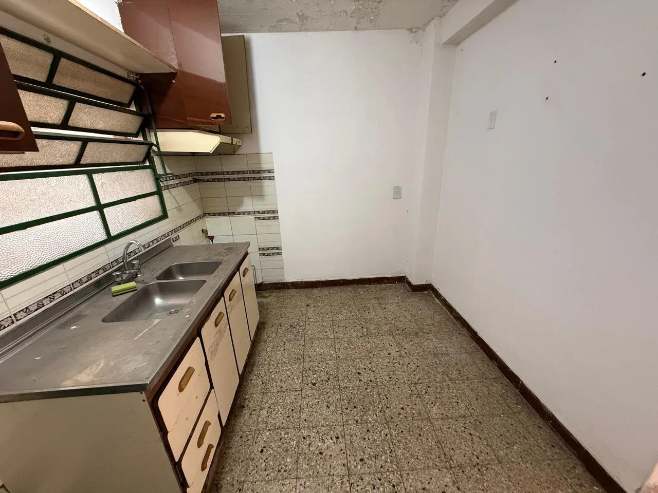 DUPLEX 3 AMB CON PATIO - VILLA LUZURIAGA - OPORTUNIDAD foto 3