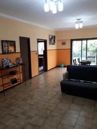 CASA 5 AMB Lote Propio  2 Plantas Garaje 3 Bañ foto 4