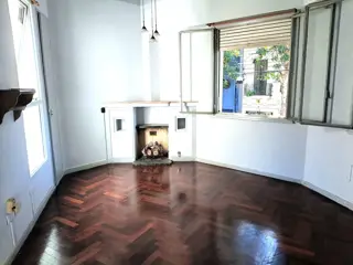 Departamento tipo casa en venta en Chacarita foto 2