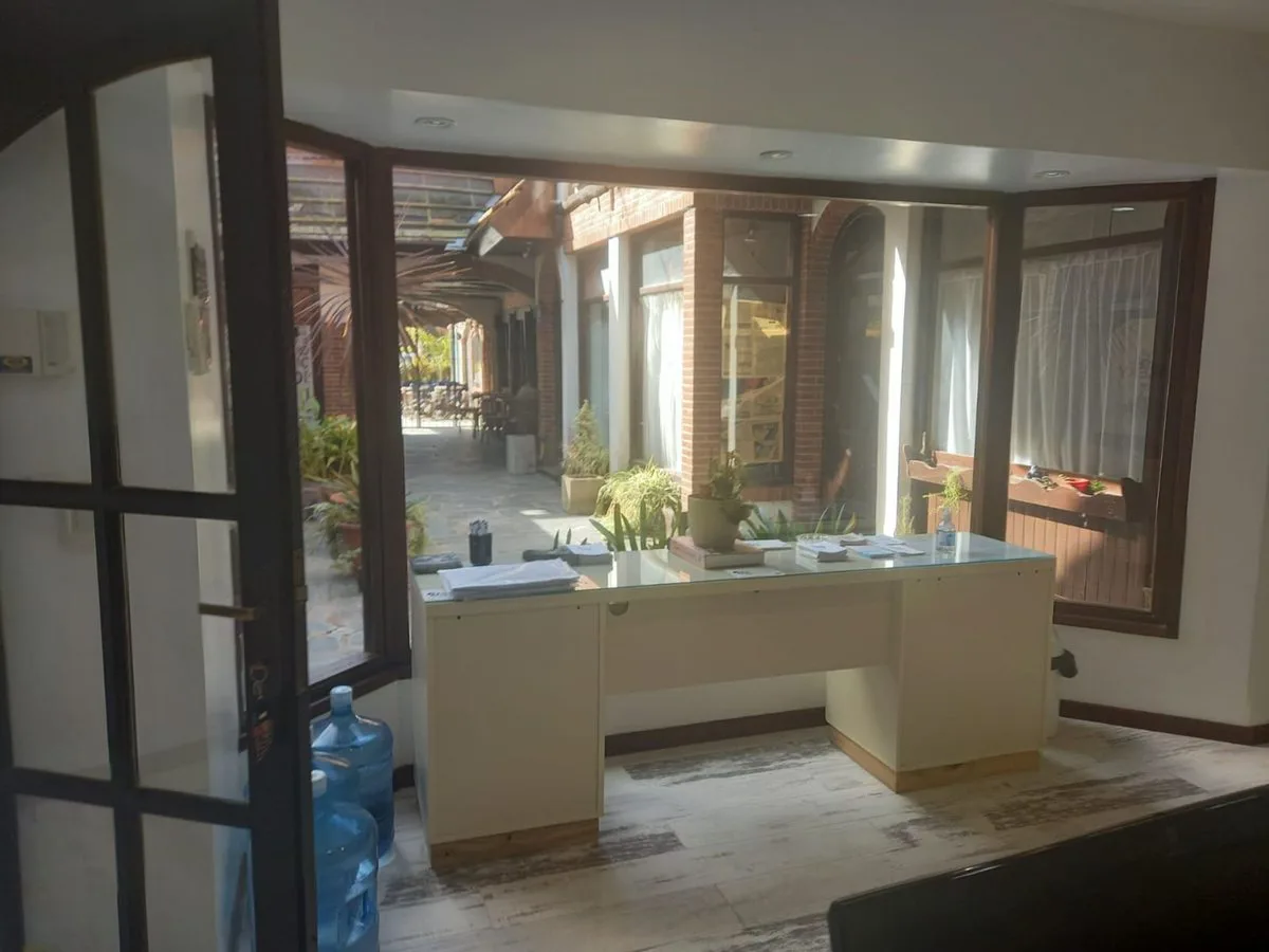 Venta local comercial  Pinamar centro foto 3