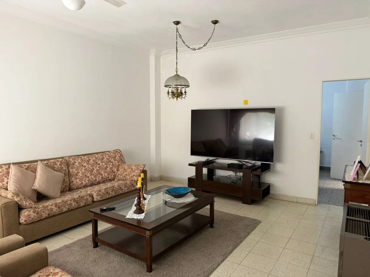 Casa PH al frente- 3 dormit- cochera IMPECABLE foto 2