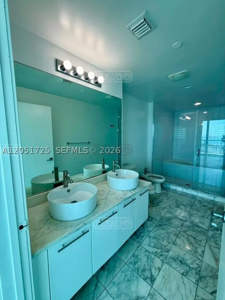 888 Biscayne Blvd #3611 800 foto 5