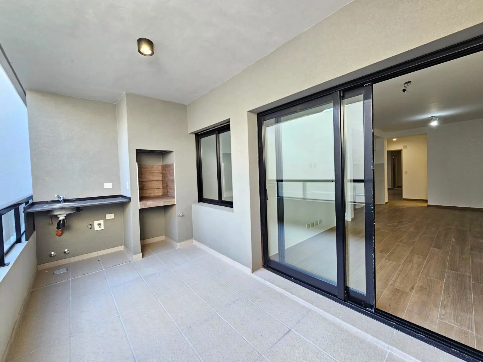 Departamento 2 ambientes a estrenar en Coghlan - Superi 2946, 1°D foto 3