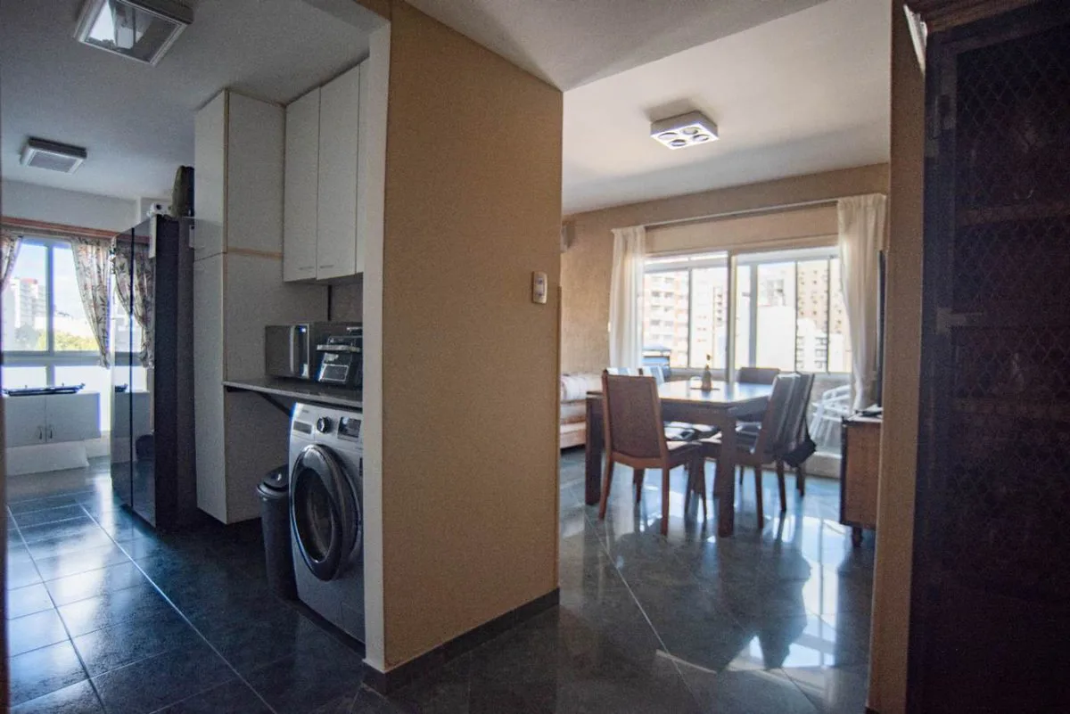 VENTA DEPTO 5 AMB C/BALCON y COCHERA V. CRESPO foto 4