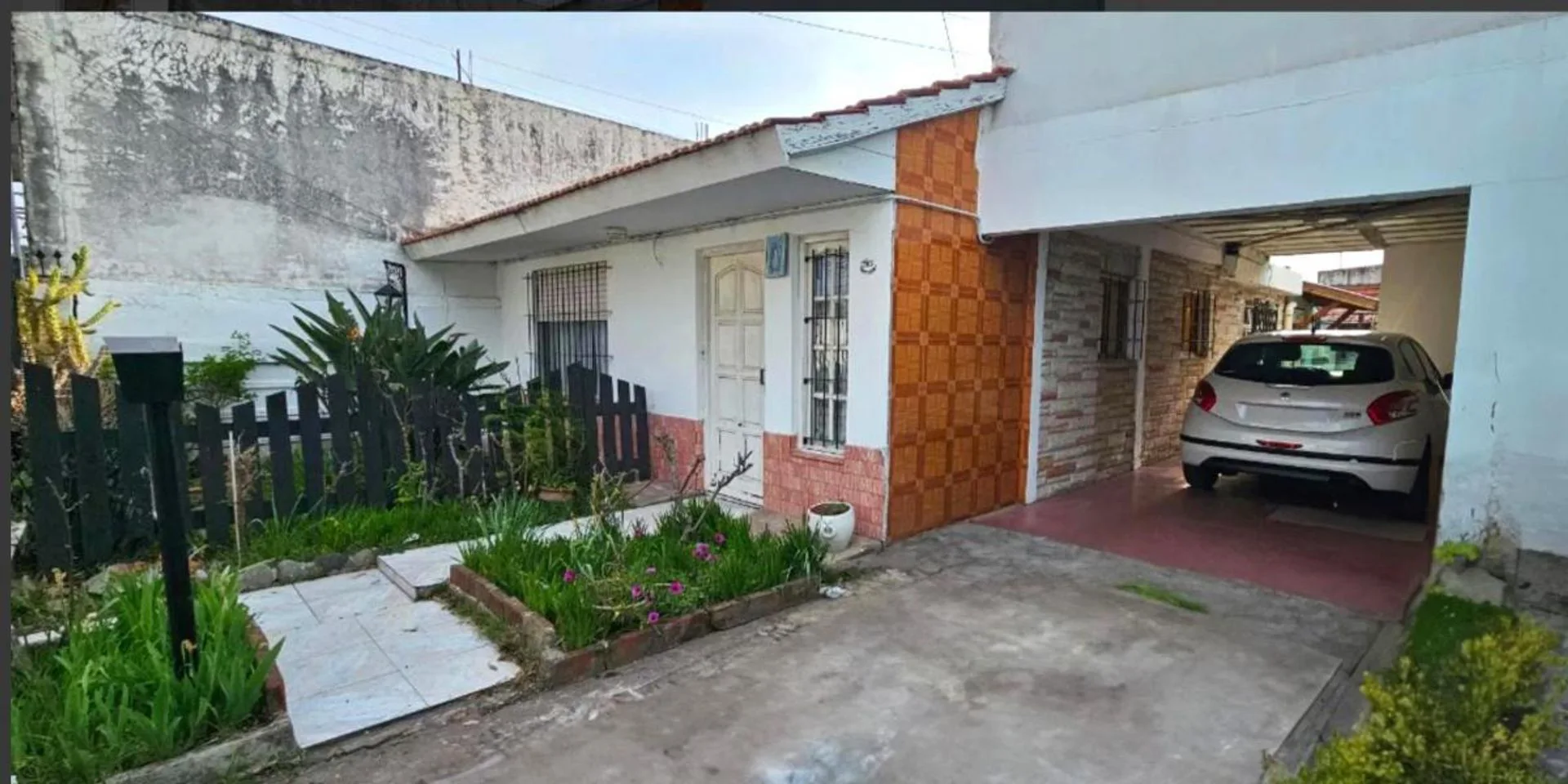 VENTA CASA EN BLOCK MAS TRES DEPARTAMENTOS foto 3