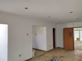 Casa con dpto en el fondo. Junín. foto 4