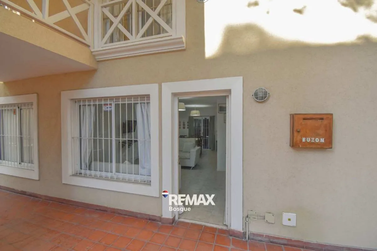 VENTA DEPARTAMENTO EN PINAMAR foto 3