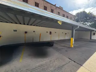 Venta de Cochera en Mendoza a metros de Av Freyre foto 2