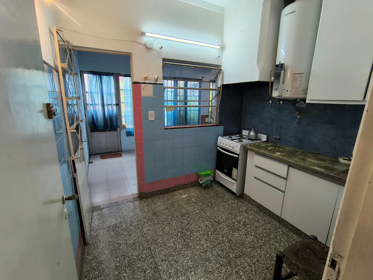 VENTA CASA 3 AMB + DEPTO 2 AMB B.Florencio Sanchez foto 5