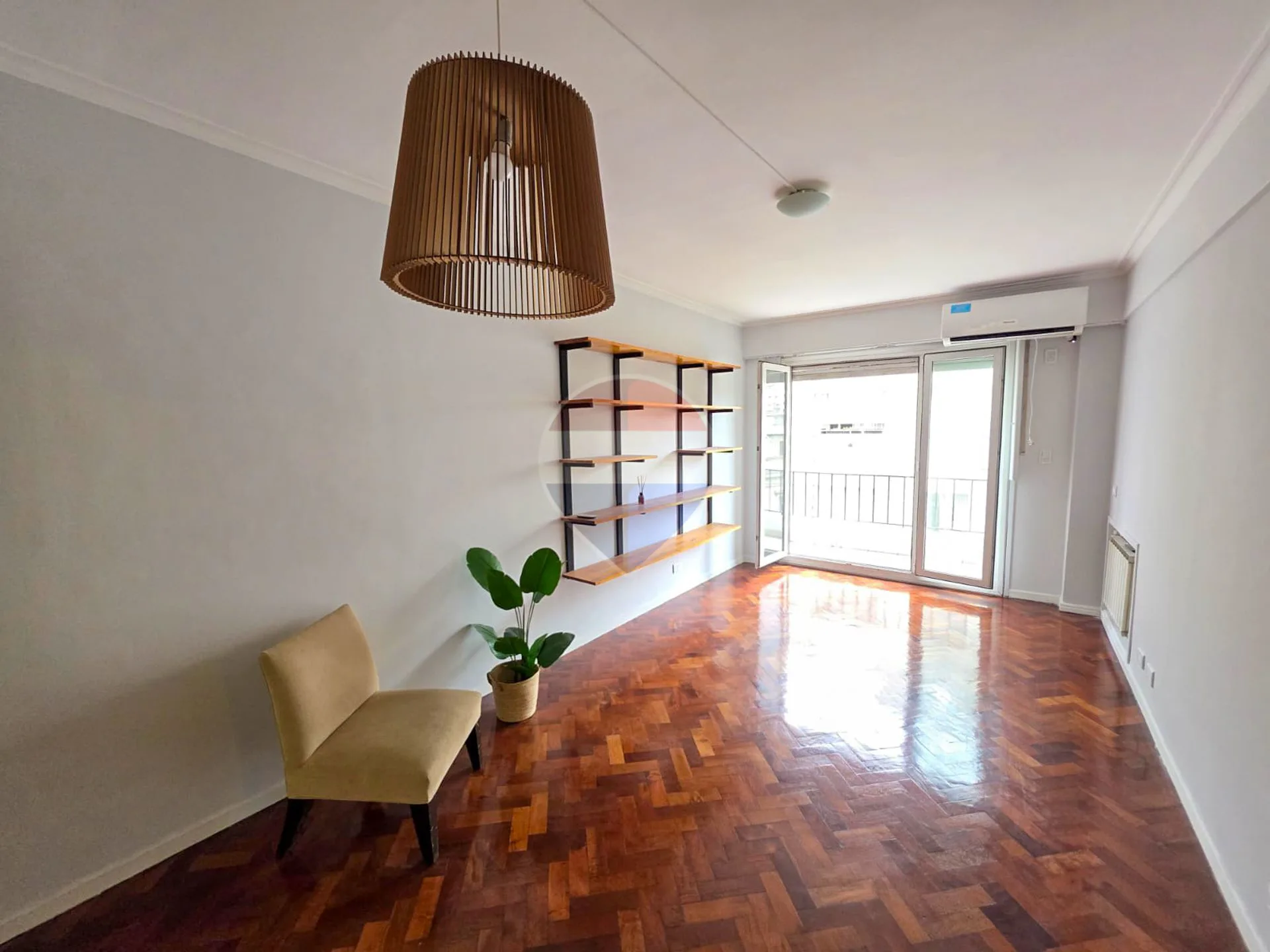 VENTA - SEMIPISO 3 AMB CON DEP Y BALCÓN - RECOLETA foto 2