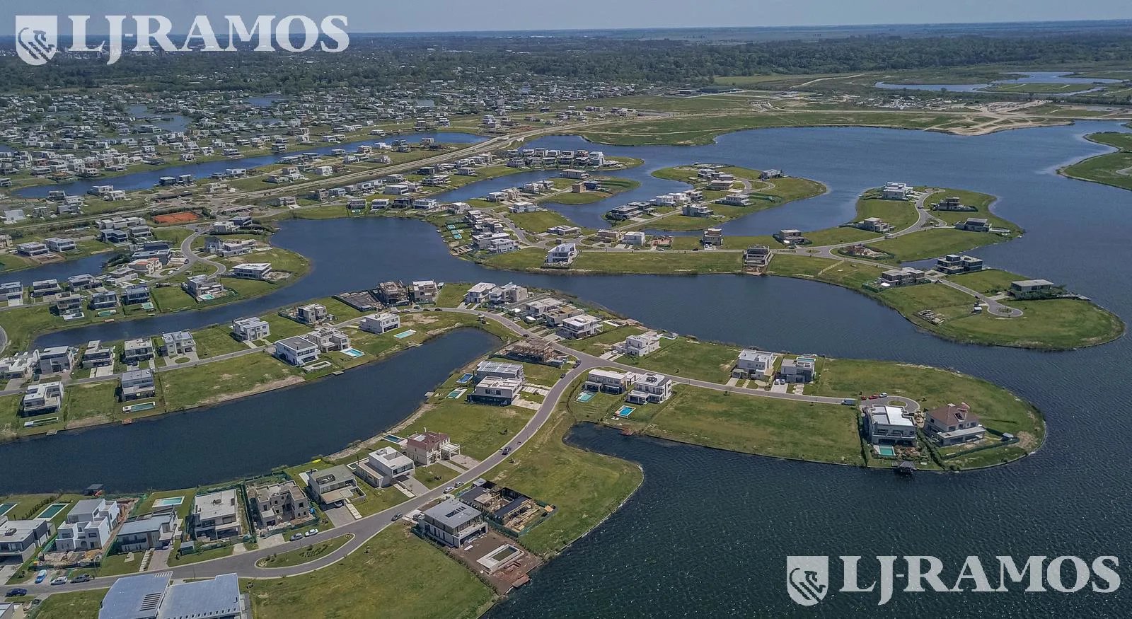 Terreno en venta en el Barrio Marinas, Puertos / Escobar foto 4