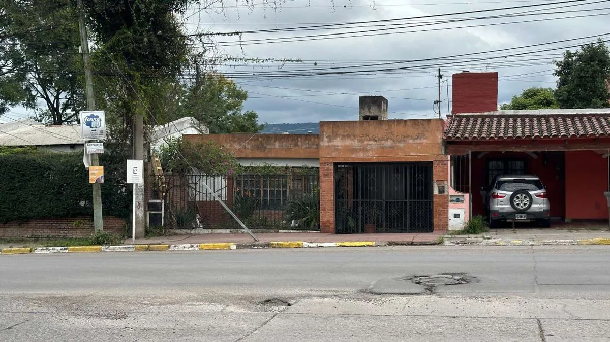 VENTA PROPIEDAD COMERCIAL 402m² SOBRE AV. ILIA foto 2