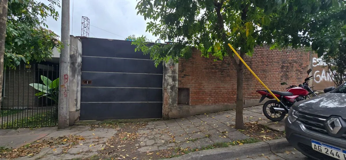 VENTA PROPIEDAD COMERCIAL 402m² SOBRE AV. ILIA foto 5