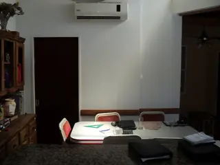 Venta de casa 6 ambientes, sobre lote propio. foto 3